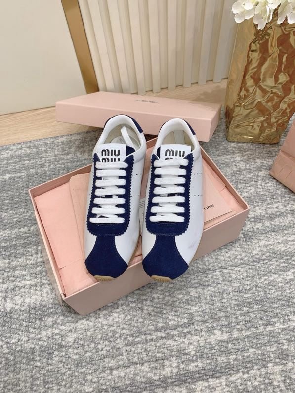 Кроссовки женские фото 5