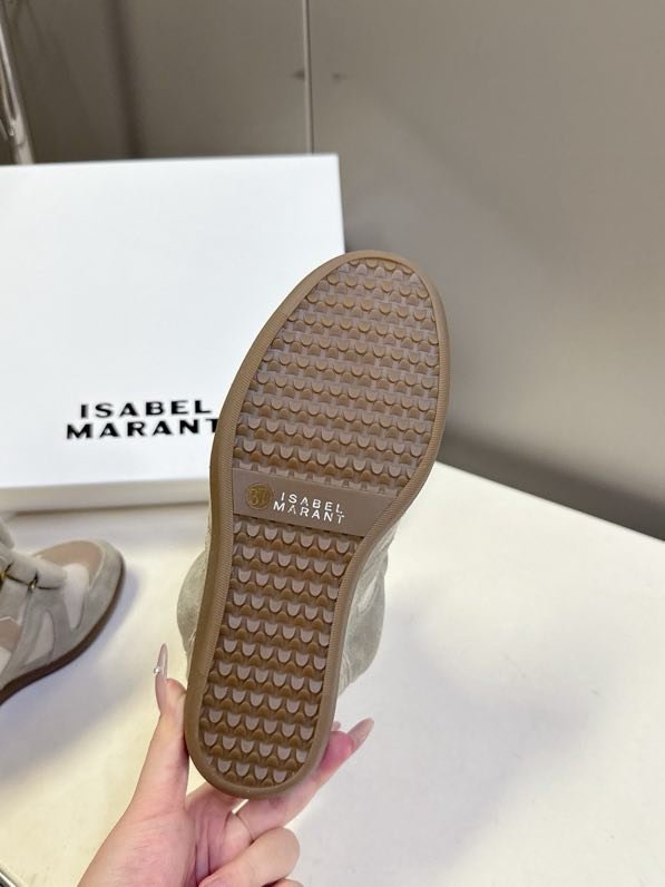 Кроссовки женские фото 5