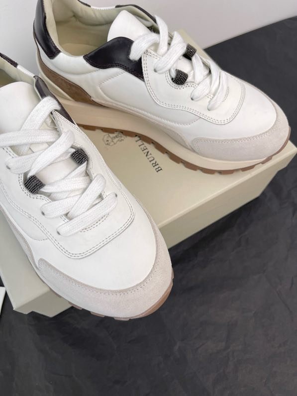 Кроссовки женские фото 5