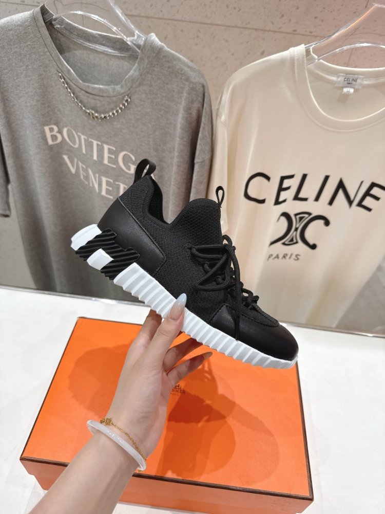 Кросівки жіночі фото 5