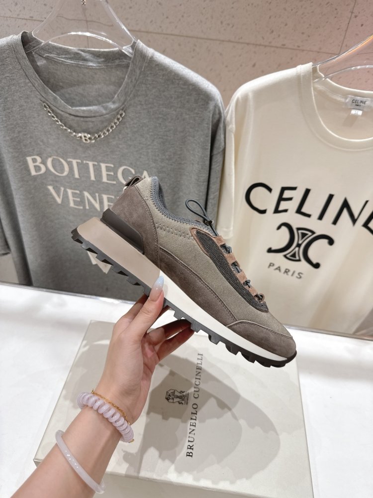 Кросівки жіночі фото 5