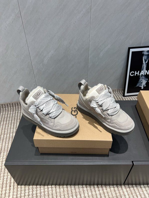 Кроссовки женские фото 5