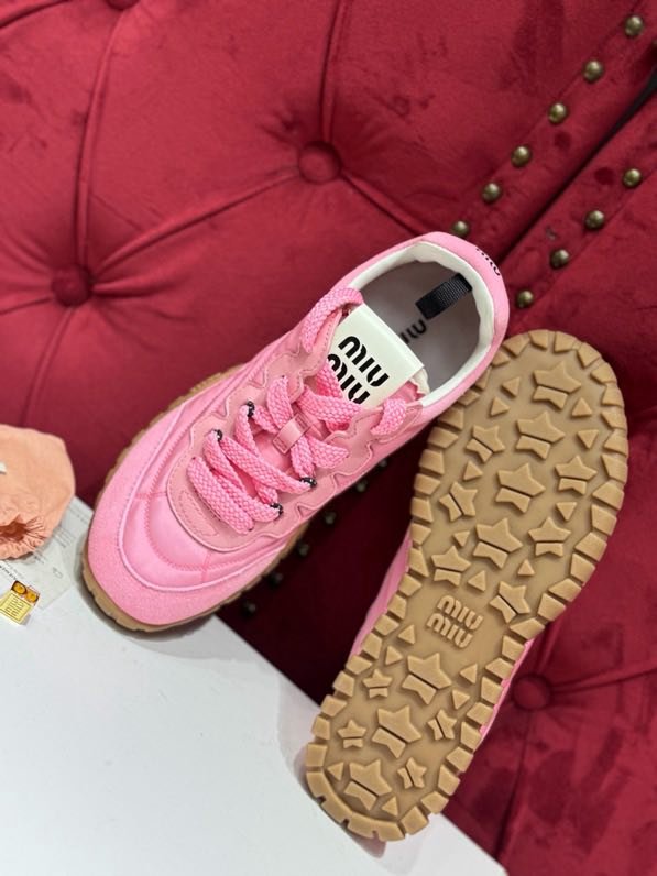 Кроссовки женские фото 5