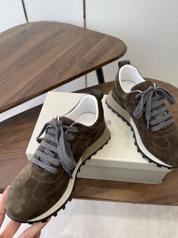 Кроссовки женские фото 5