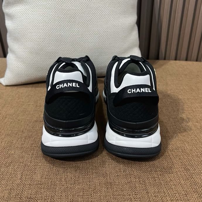 Кроссовки женские фото 5