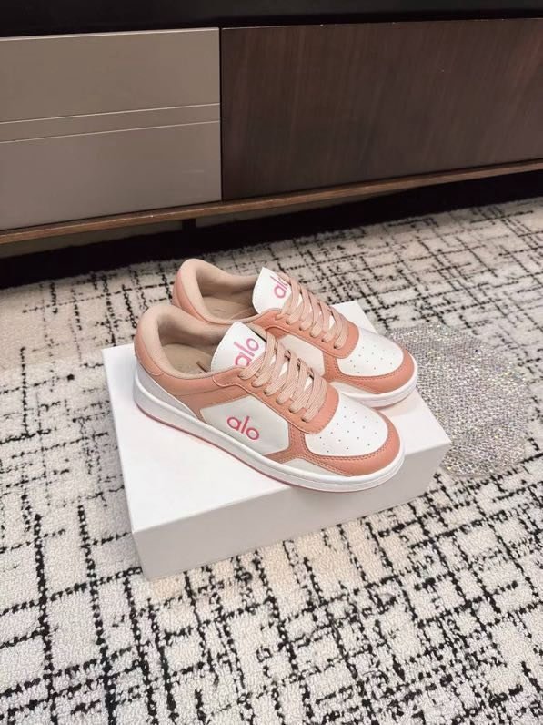 Sneakers women's фото 6