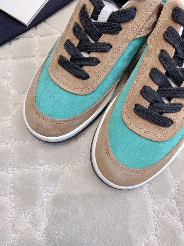 Кросівки жіночі фото 6