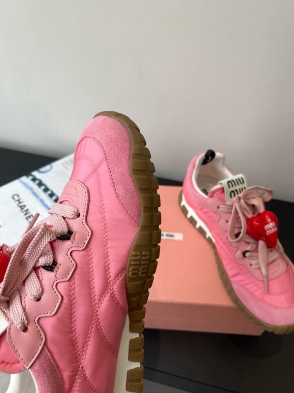 Кроссовки женские фото 6