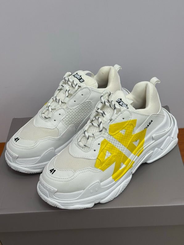 Кроссовки женские фото 6