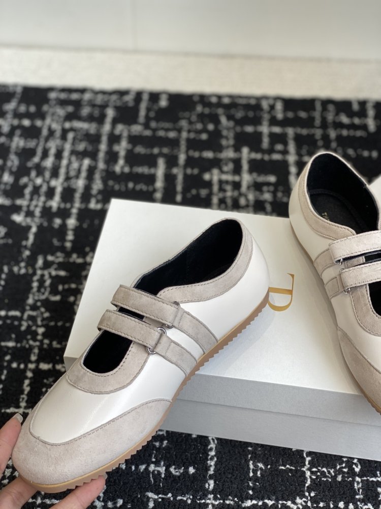 Кроссовки женские фото 6