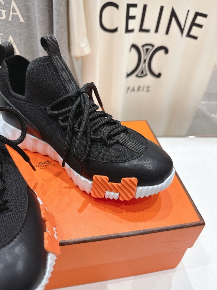 Кросівки жіночі фото 6