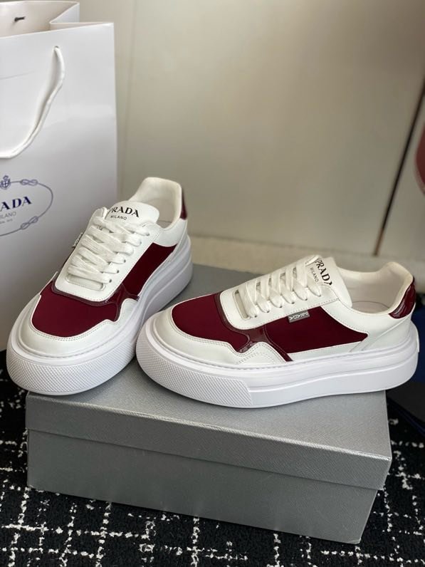 Кросівки жіночі фото 6