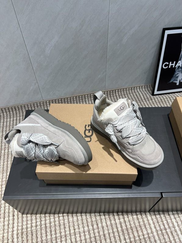 Кроссовки женские фото 6