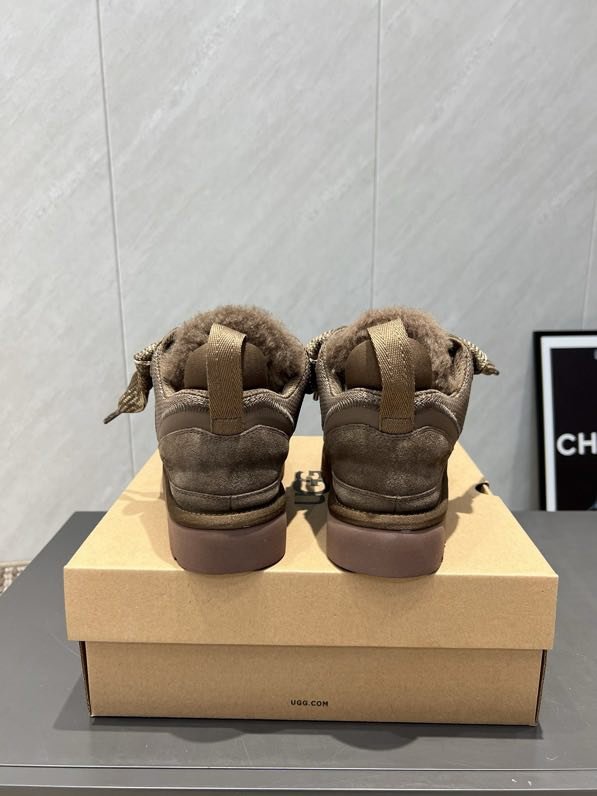 Кроссовки женские фото 6