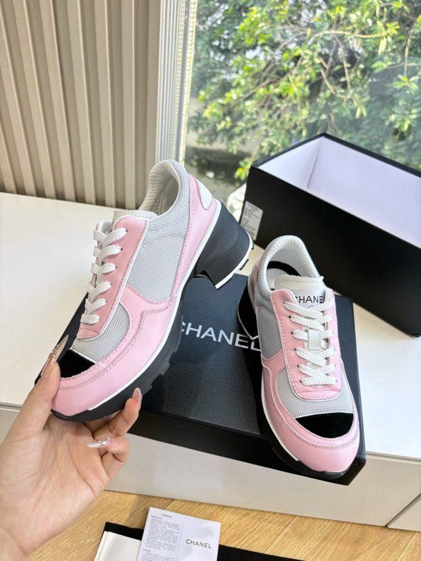 Кроссовки женские фото 6