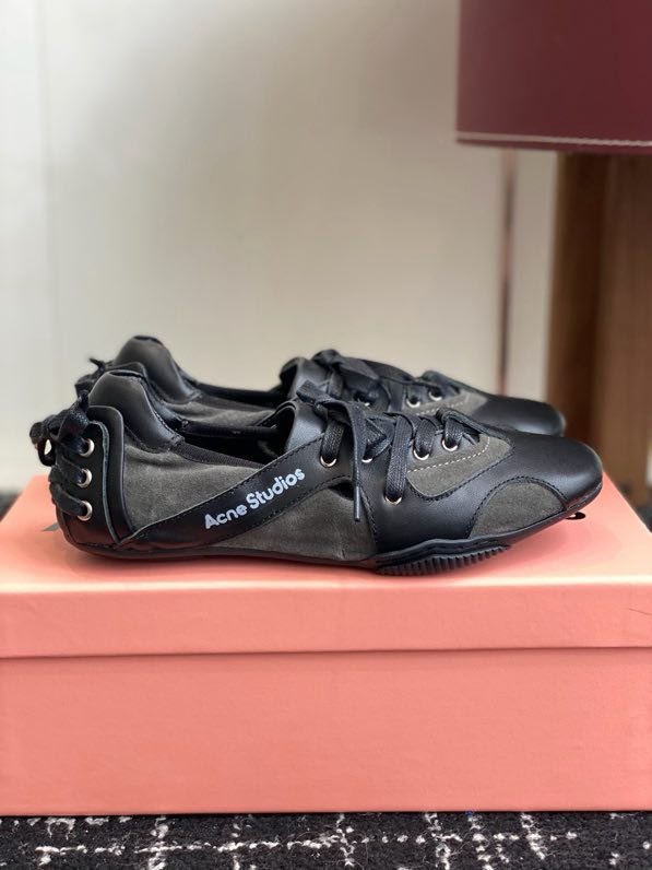 Кроссовки женские фото 6