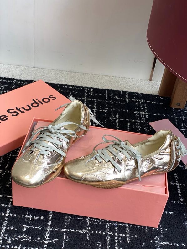 Кроссовки женские фото 6