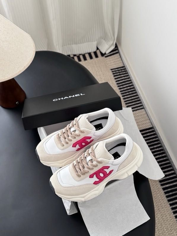 Кроссовки женские фото 6