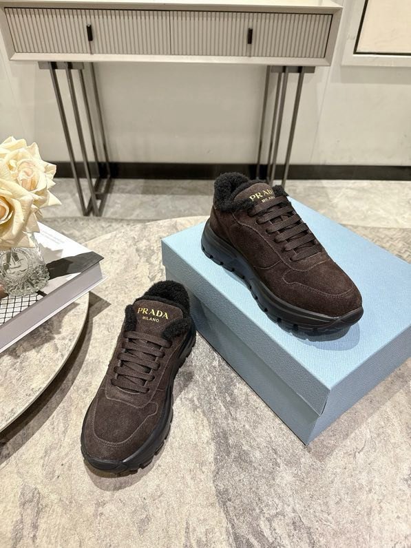 Кросівки жіночі фото 6