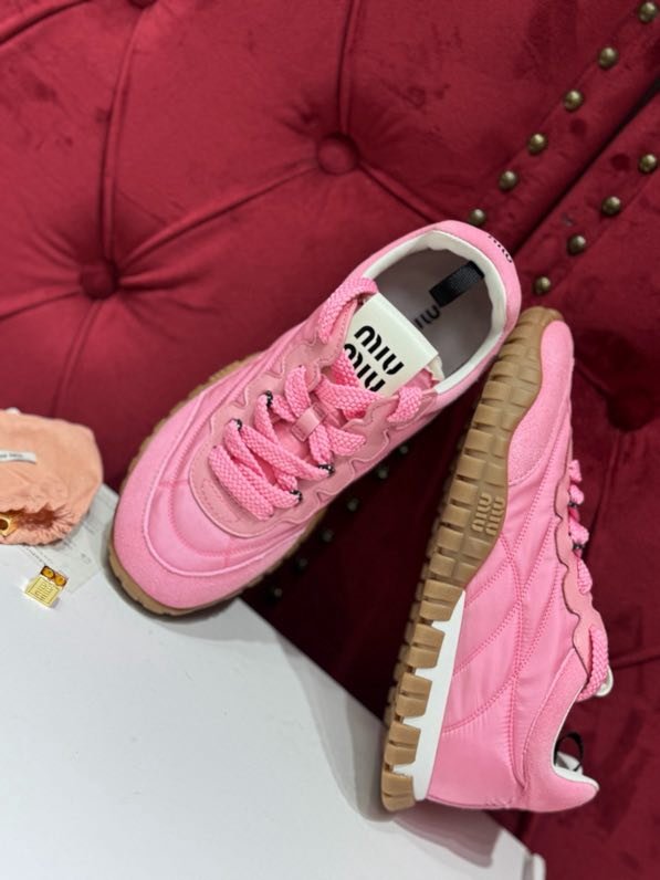 Кроссовки женские фото 6