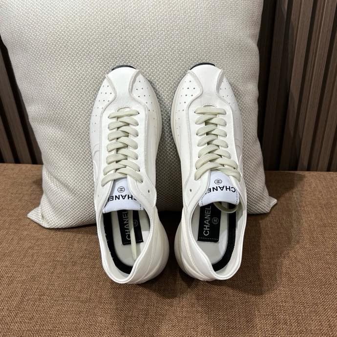 Кроссовки женские фото 6