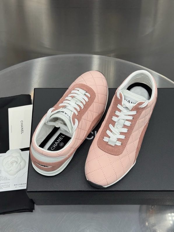 Кроссовки женские фото 6