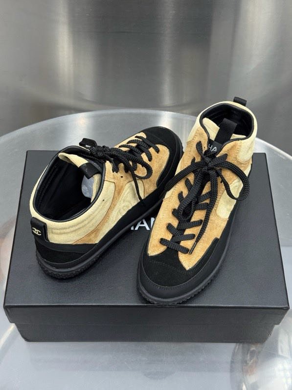 Кроссовки женские фото 6