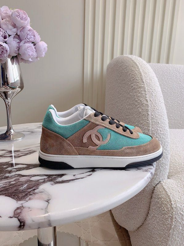 Кросівки жіночі фото 7