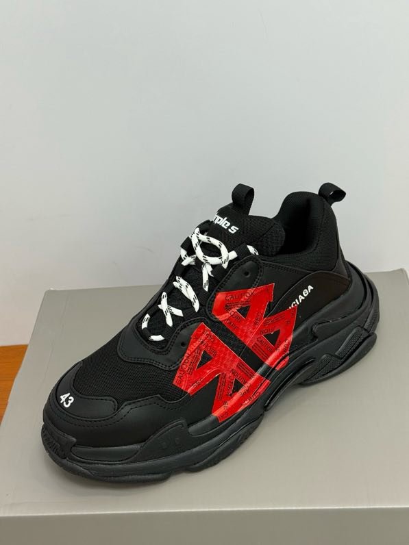 Кроссовки женские фото 7