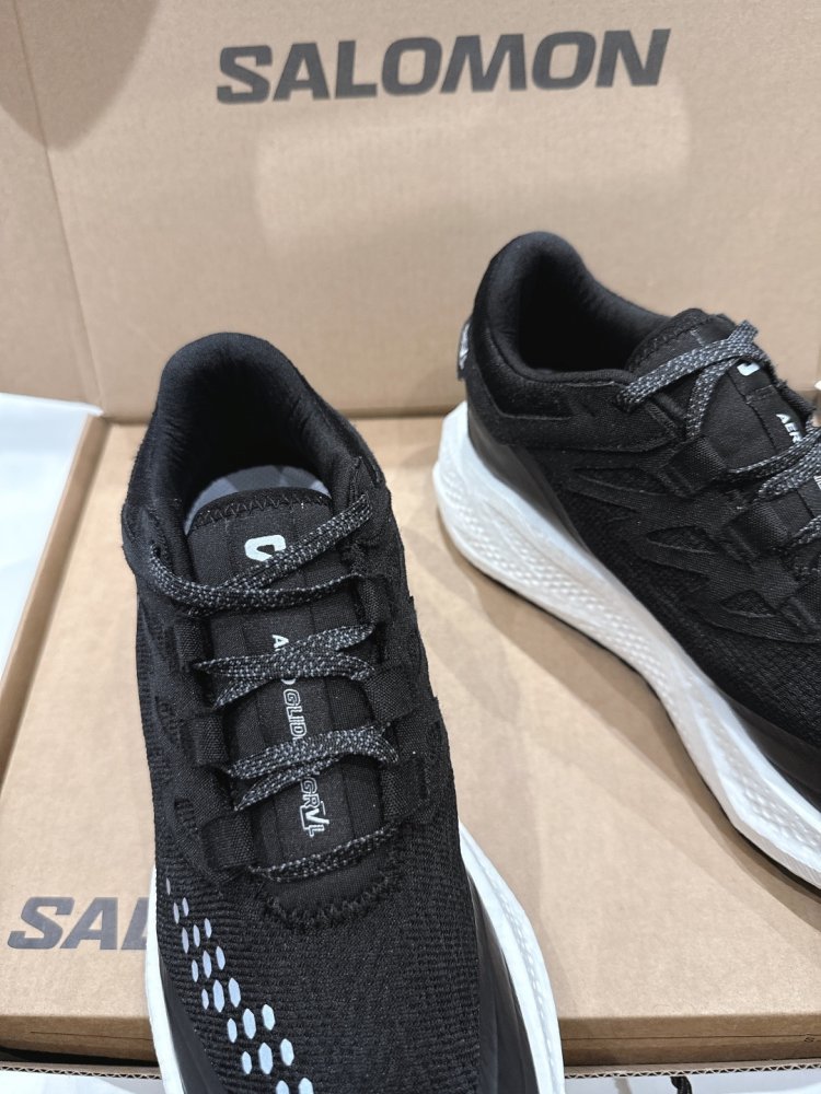 Кросівки жіночі фото 7