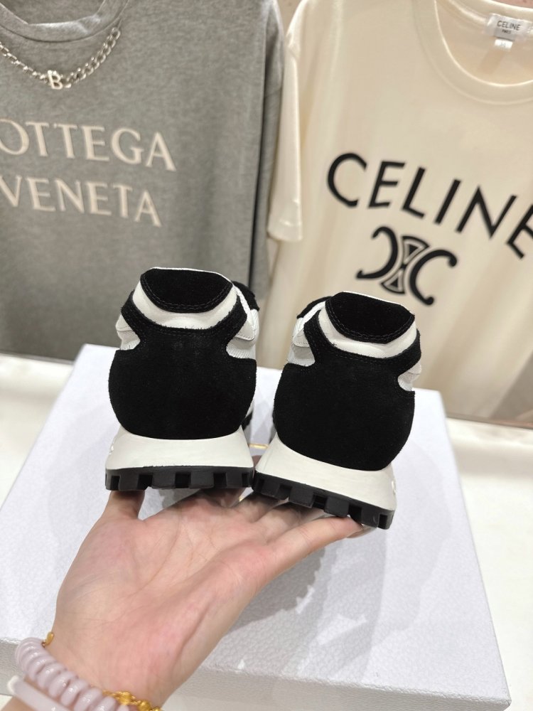 Sneakers women's фото 7