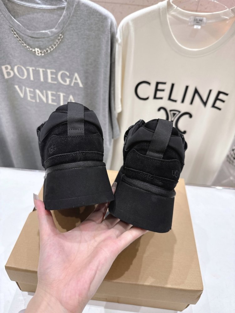 Кросівки жіночі фото 7