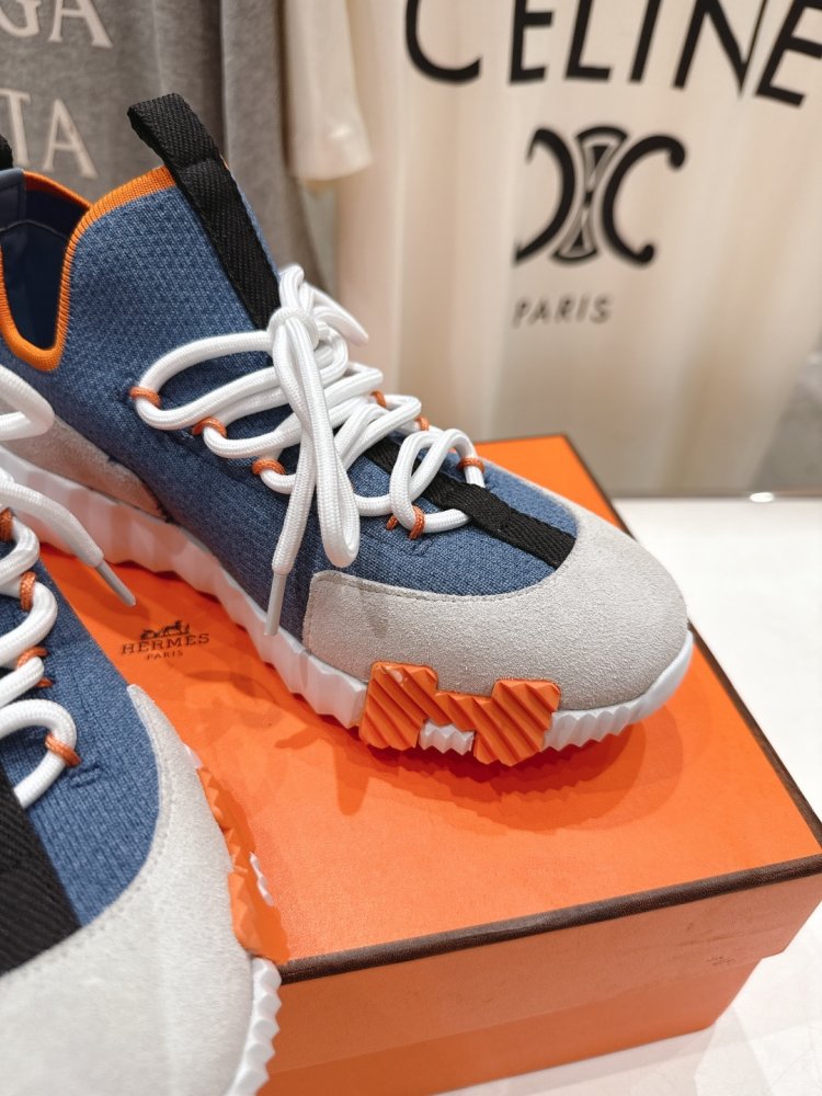 Кросівки жіночі фото 7