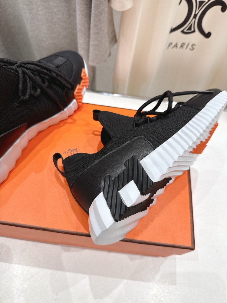 Кросівки жіночі фото 7