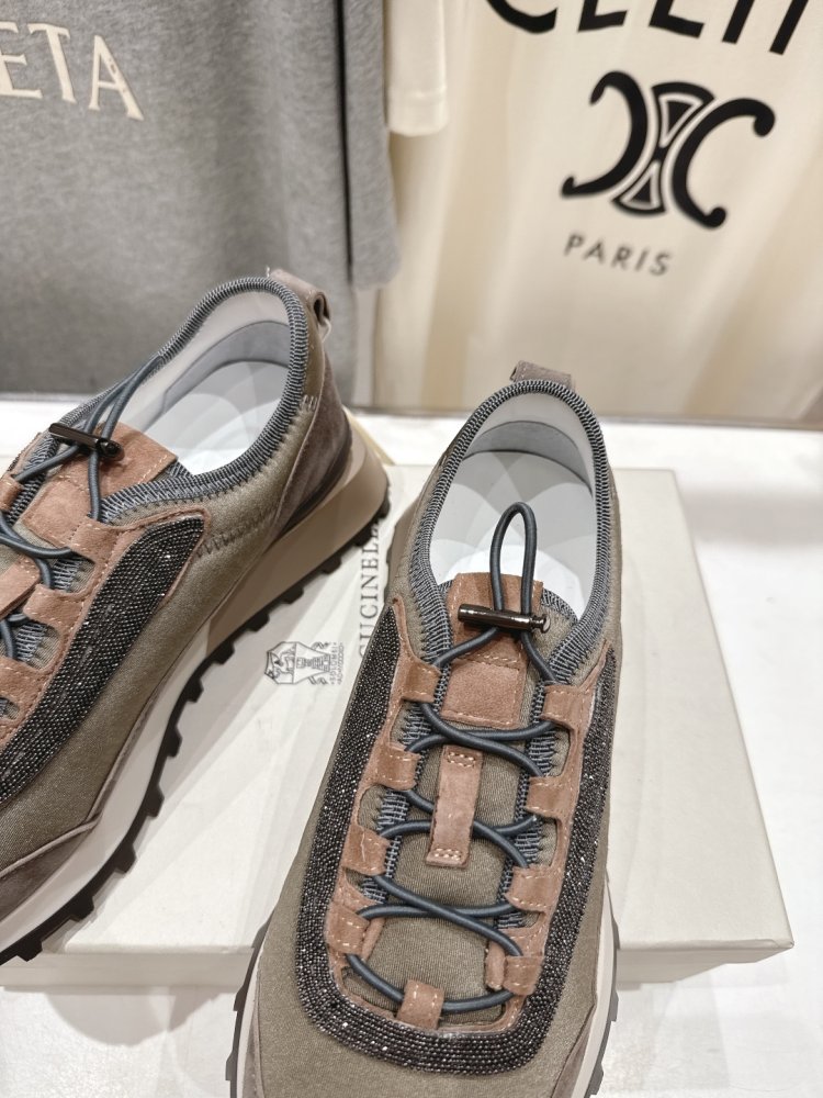 Кросівки жіночі фото 7