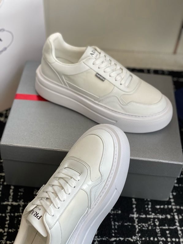 Кросівки жіночі фото 7