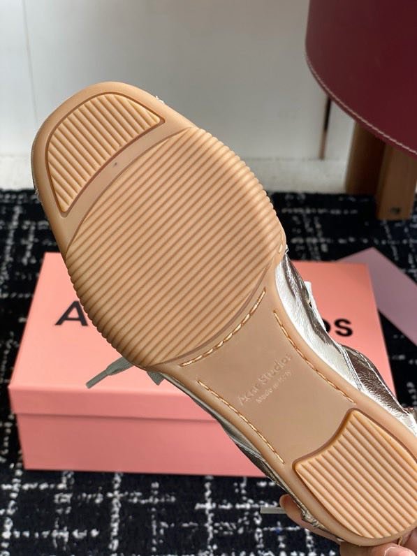 Кроссовки женские фото 7