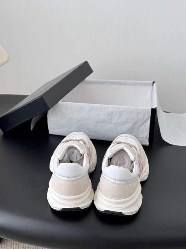 Кроссовки женские фото 7