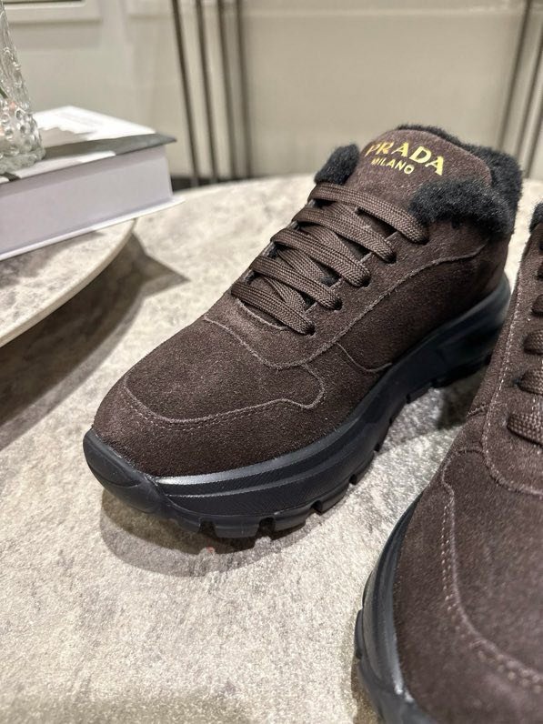 Кросівки жіночі фото 7