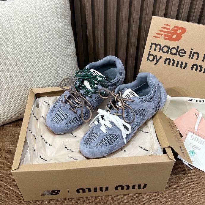 Кросівки жіночі фото 7