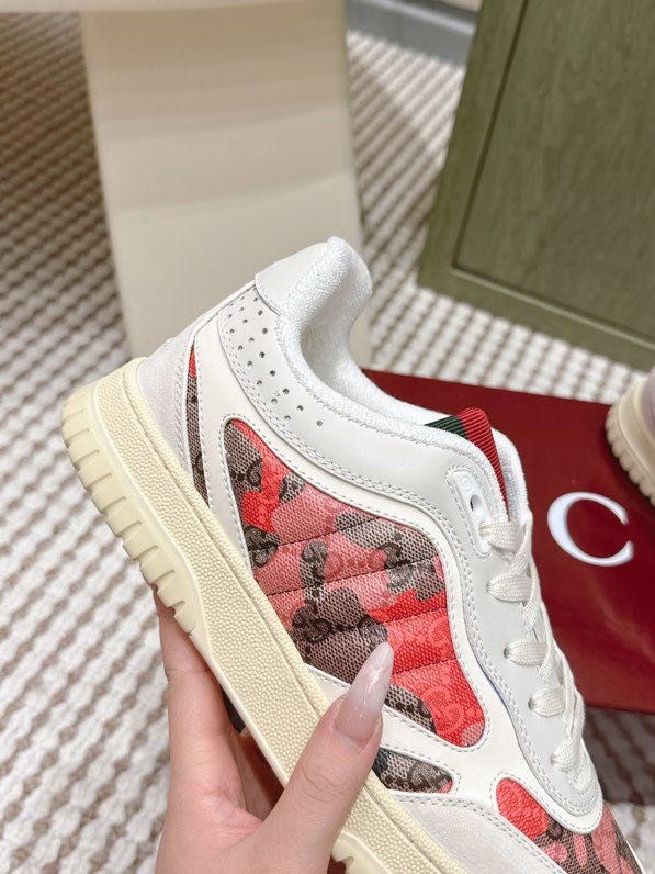 Кроссовки женские фото 7