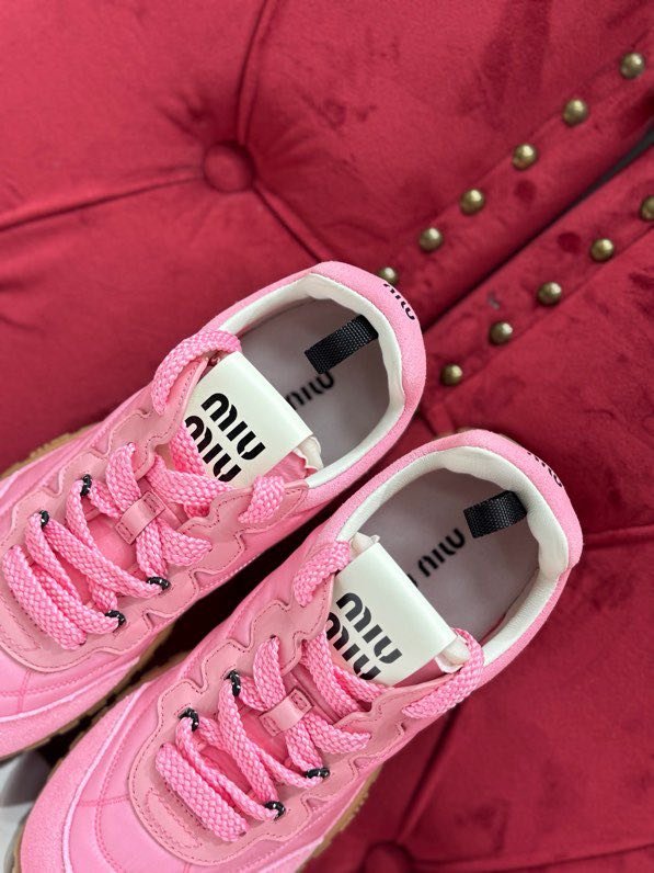 Кроссовки женские фото 7