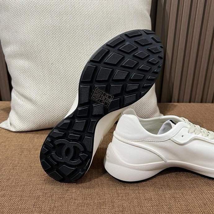 Кроссовки женские фото 7