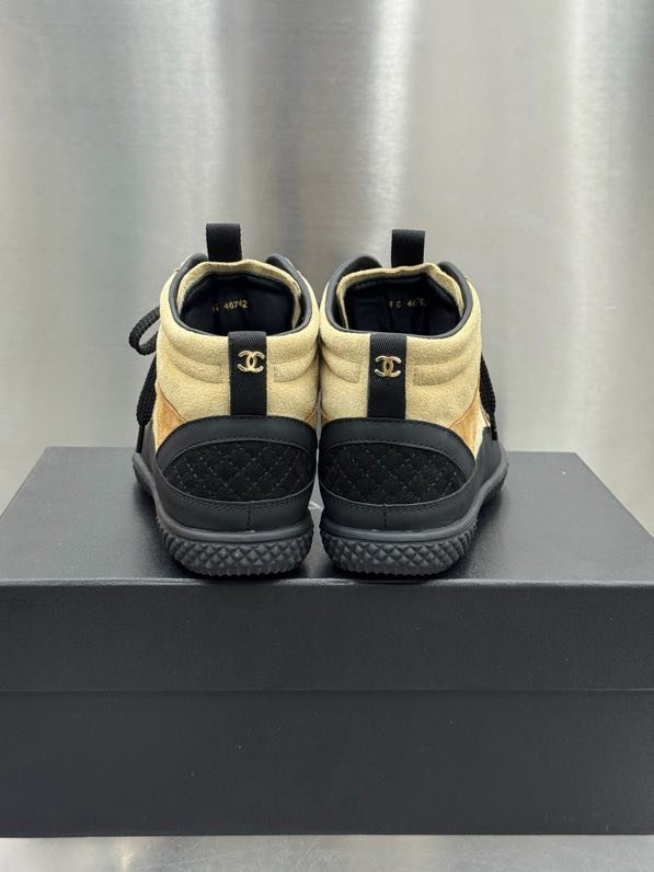 Кроссовки женские фото 7