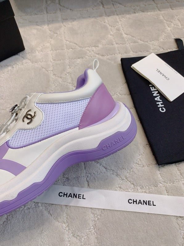 Кросівки жіночі фото 8