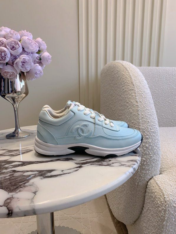 Кроссовки женские фото 8