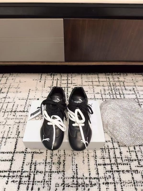 Кросівки жіночі фото 8