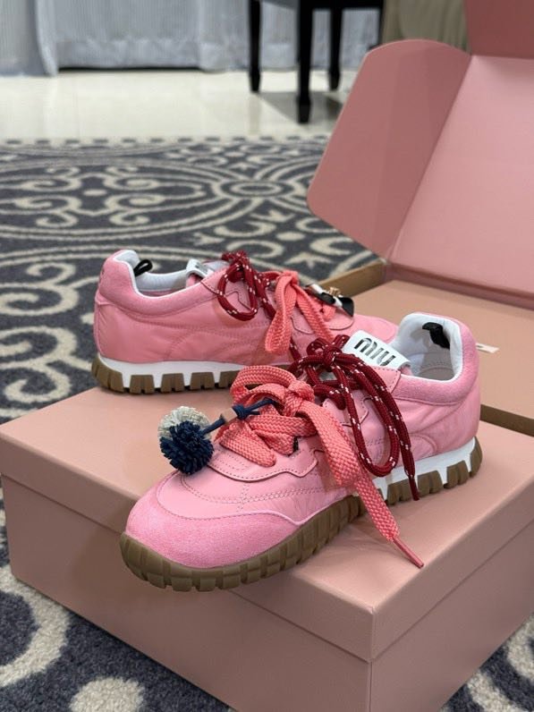 Кросівки жіночі фото 8