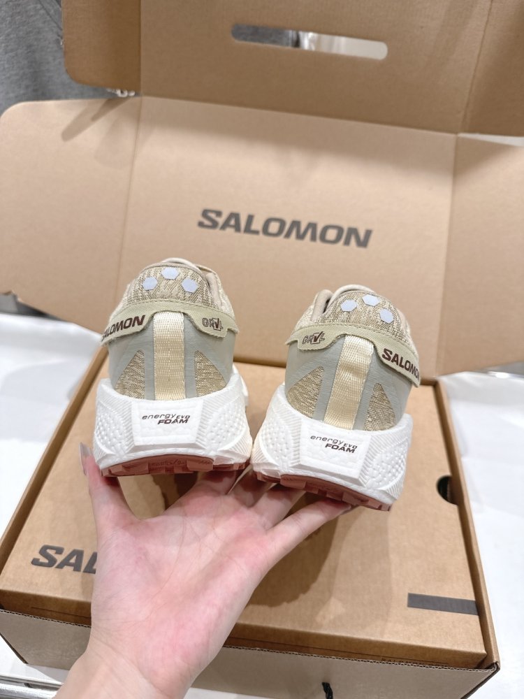 Кросівки жіночі фото 8