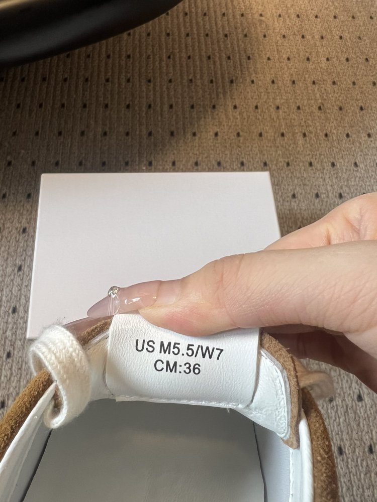 Кроссовки женские фото 8